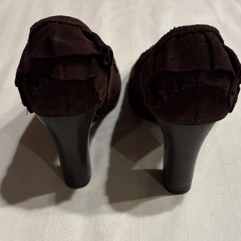 American Eagle Outfitters Suede Leather Heels - Picture 4 of 9